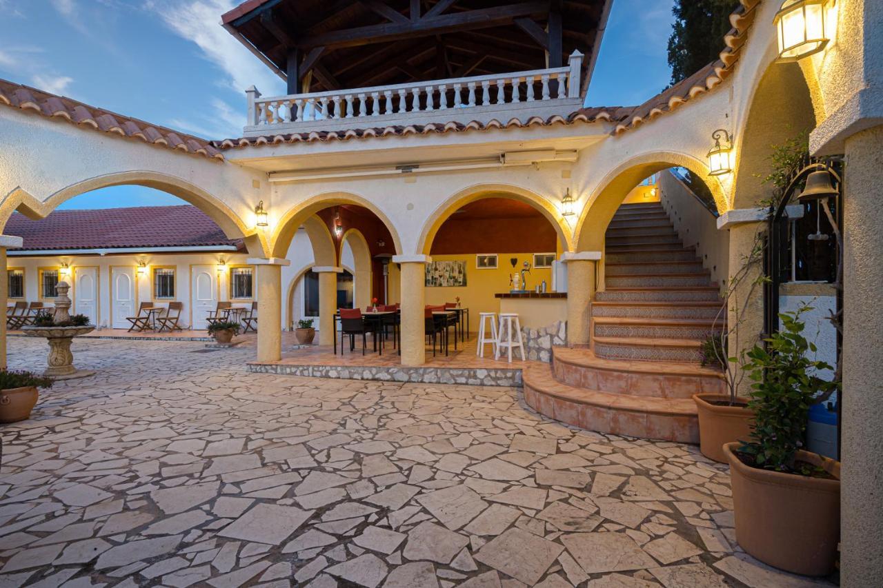 Finca Bilou Aigues エクステリア 写真