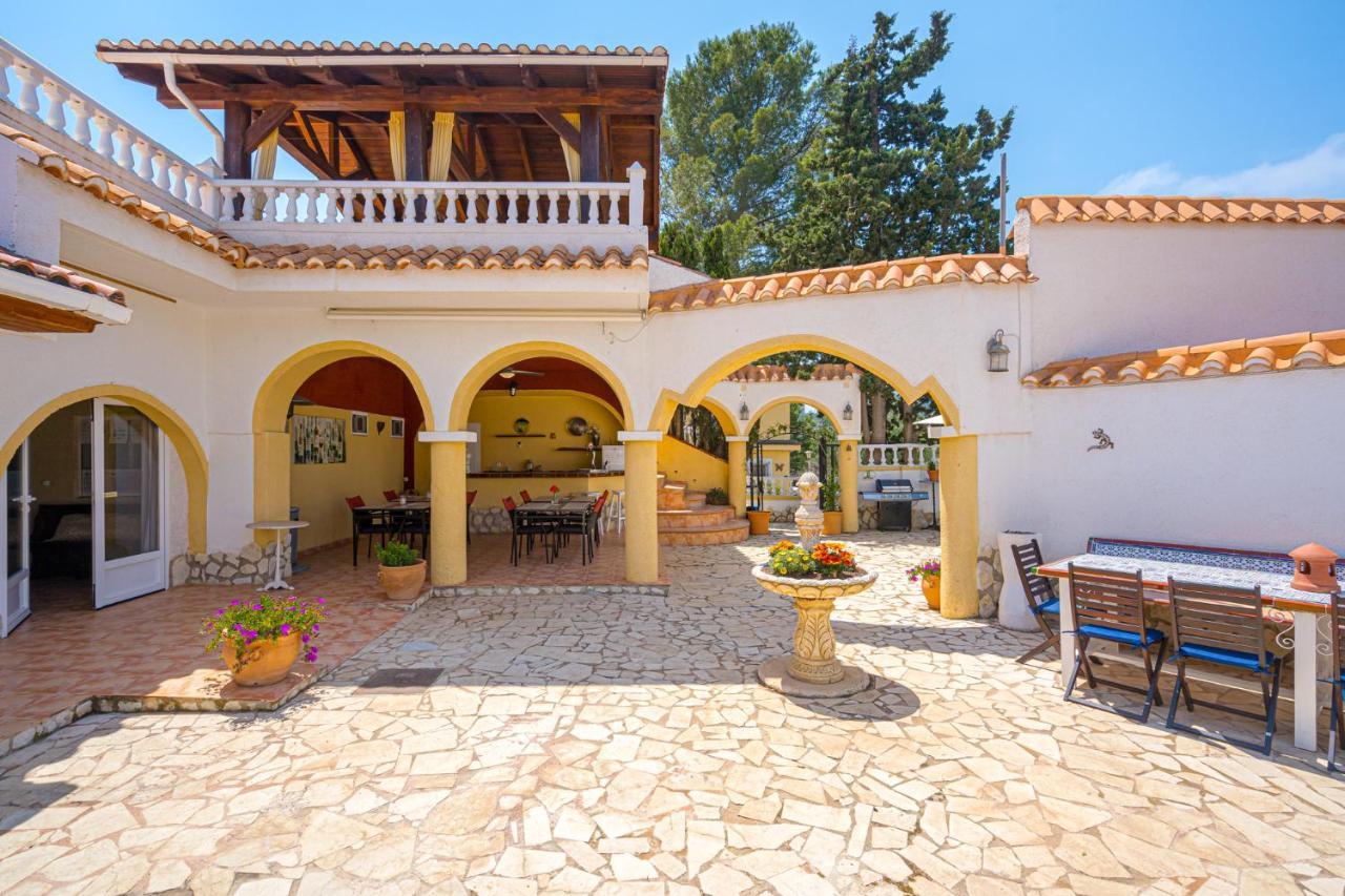 Finca Bilou Aigues エクステリア 写真