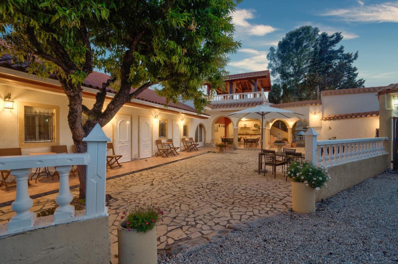 Finca Bilou Aigues エクステリア 写真